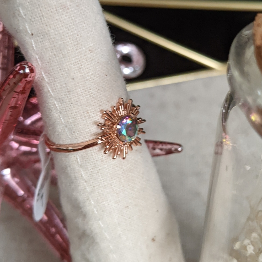 Sunburst ring - Picture 2 of 3